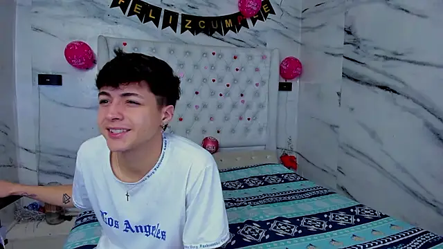 Ari and Storm online show from March 26, 2:11 pm