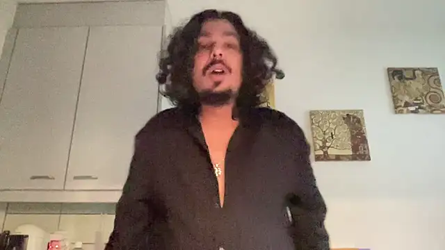 Snapshot of daddyvibes chatting on February 17, 7:49 am daddyvibes online show from February 17, 7:49 am