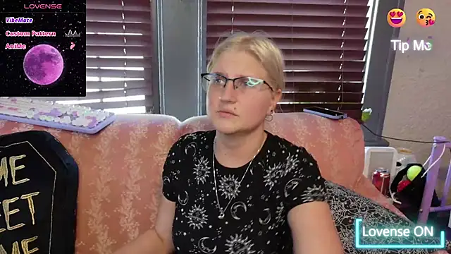 samanthamalichite online show from September 29, 9:08 pm