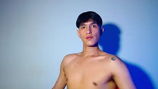 rowanbigboy23 online show from November 15, 11:43 pm