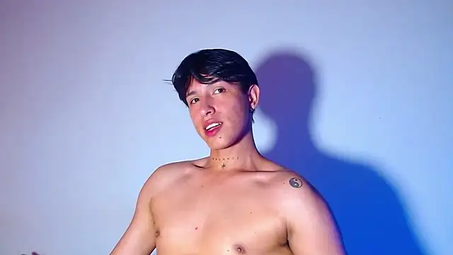 rowanbigboy23 online show from January 18, 4:55 pm