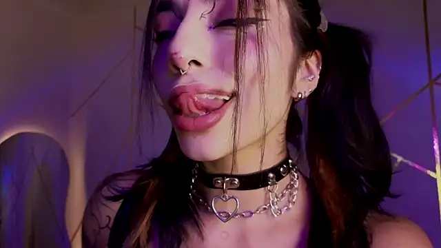 Snapshot of Hollyxx_ chatting on February 4, 11:31 pm Hollyxx online show from February 4, 11:31 pm