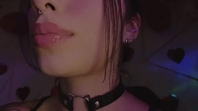 Snapshot of Hollyxx_ chatting on February 18, 3:46 am Hollyxx online show from February 18, 3:46 am