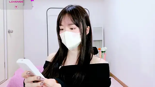 Snapshot of Anne_Anne_chan chatting on November 14, 5:50 am Anne Anne chan online show from November 14, 5:50 am