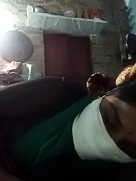 Sheema tyagi online show from December 13, 8:25 pm