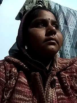 Sheema tyagi online show from January 7, 11:40 pm