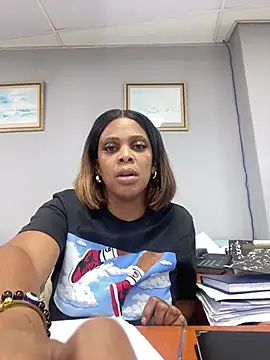 031bubbles online show from April 22, 12:18 pm