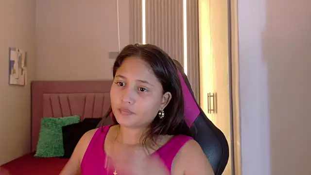 Laly Cherry  online show from November 28, 12:30 pm