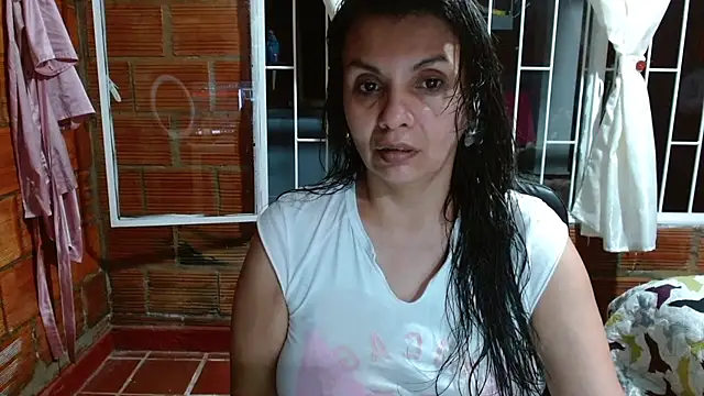 Milf Fantassyy online show from September 11, 11:16 pm