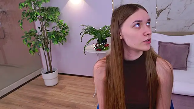 AmadaReine online show from December 19, 4:14 pm