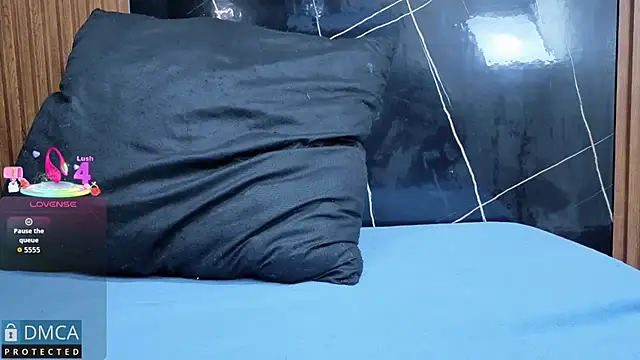 Kiara Zahiri   online show from October 27, 11:03 am