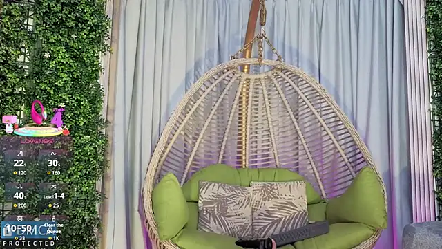 Kiara Zahiri   online show from November 4, 11:09 am