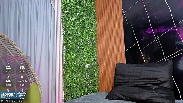 Kiara Zahiri   online show from November 13, 10:58 am