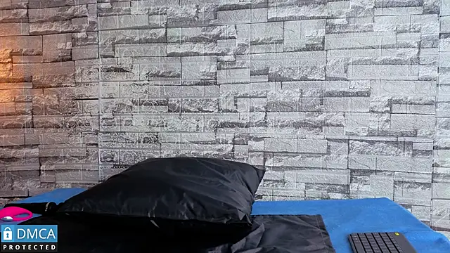 Kiara Zahiri   online show from November 20, 11:10 am