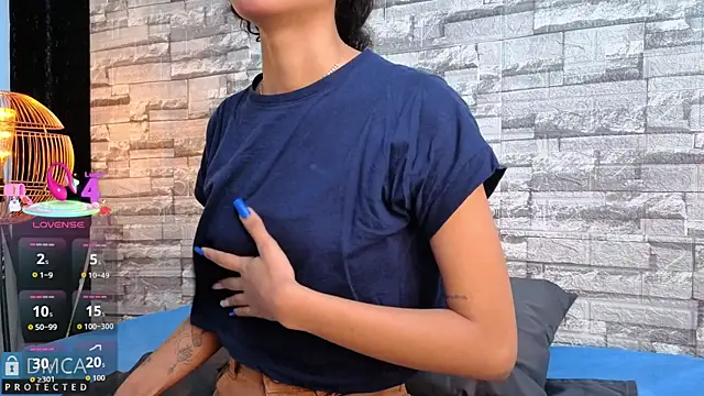 Kiara Zahiri   online show from November 21, 11:09 am