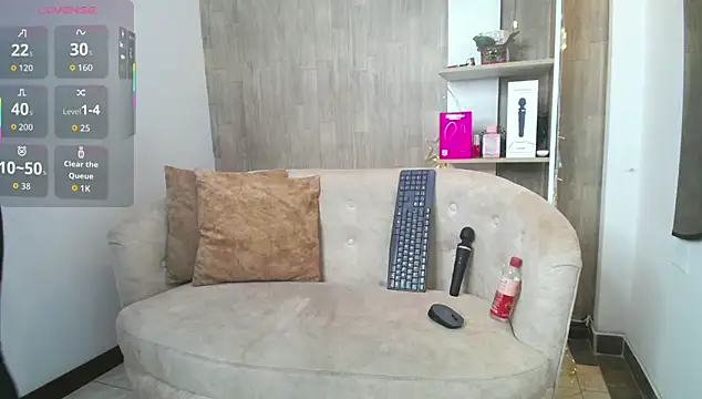 cortney tayler online show from November 5, 3:01 pm