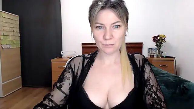 ParadiseAlina online show from November 6, 8:21 pm