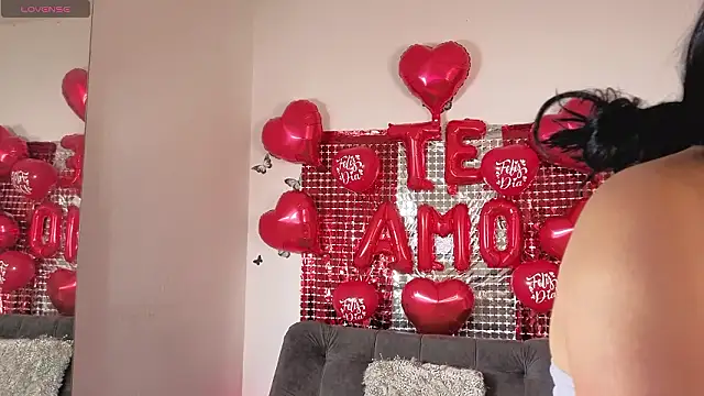 Snapshot of Candy_Chloe02 chatting on February 15, 11:30 am Candy Chloe02 online show from February 15, 11:30 am