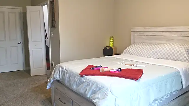 Calimarina online show from November 6, 6:42 pm