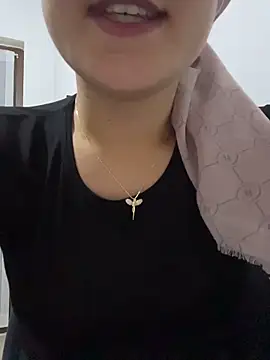 delibiri11 online show from February 4, 8:58 pm