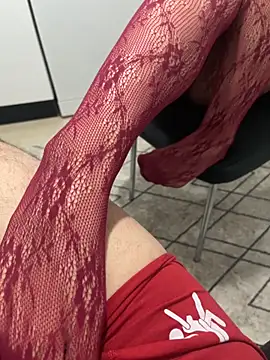 Snapshot of delibiri11 chatting on April 29, 10:16 pm delibiri11 online show from April 29, 10:16 pm