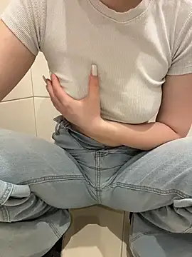 Cumonmme online show from December 20, 9:11 pm