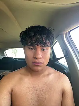 Snapshot of VRGUD0N19cm chatting on March 29, 5:46 pm VRGUD0N19cm online show from March 29, 5:46 pm