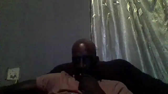 longdickson12345 online show from March 10, 11:21 pm