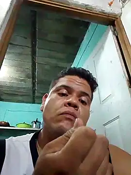 Snapshot of Maniakone chatting on September 10, 3:28 am Maniakone online show from September 10, 3:28 am