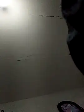 Snapshot of Maniakone chatting on October 13, 1:05 am Maniakone online show from October 13, 1:05 am