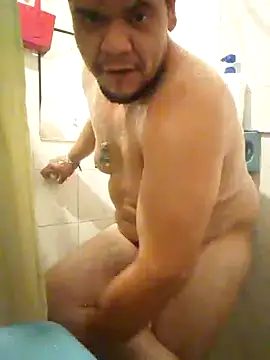 Snapshot of Maniakone chatting on October 22, 3:07 am Maniakone online show from October 22, 3:07 am