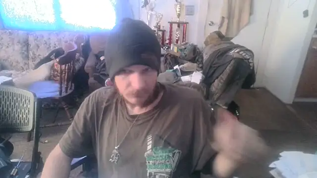 Poundtown1226 online show from December 14, 3:50 pm