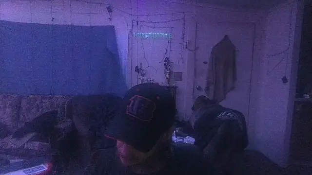 Poundtown1226 online show from January 18, 12:47 am