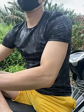 Snapshot of anhkiet_huang chatting on February 26, 10:25 am anhkiet huang online show from February 26, 10:25 am