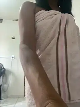 Snapshot of Katianesantos chatting on February 1, 6:17 pm Katianesantos online show from February 1, 6:17 pm