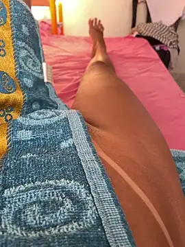 Snapshot of Katianesantos chatting on February 26, 9:19 am Katianesantos online show from February 26, 9:19 am