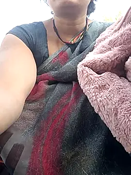 Snapshot of monu_bhabi chatting on February 6, 3:55 am monu bhabi online show from February 6, 3:55 am