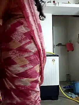 Snapshot of monu_bhabi chatting on February 21, 2:12 am monu bhabi online show from February 21, 2:12 am