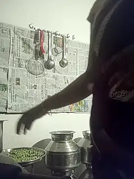 Snapshot of monu_bhabi chatting on March 14, 1:38 pm monu bhabi online show from March 14, 1:38 pm