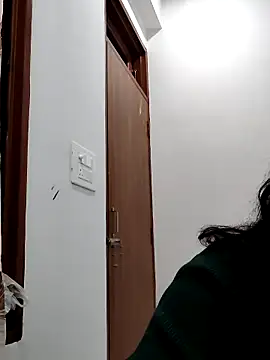 Shikha-mehra7 online show from February 17, 6:36 pm