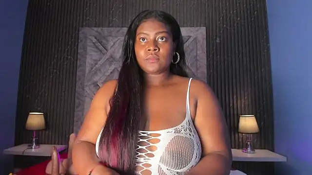 Snapshot of EmaRhodes chatting on November 10, 7:57 pm EmaRhodes online show from November 10, 7:57 pm