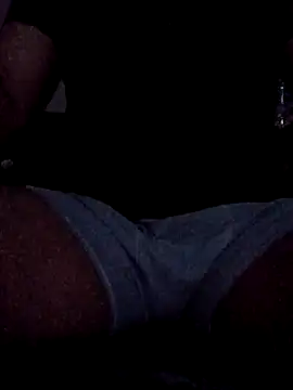 Snapshot of mrsoreal chatting on April 10, 4:17 am mrsoreal online show from April 10, 4:17 am