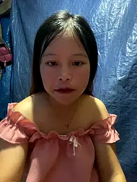 Snapshot of O_o_UwU_o_O chatting on September 19, 8:49 am O o UwU o O online show from September 19, 8:49 am