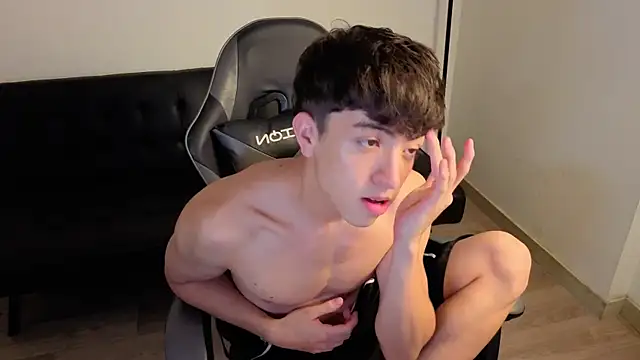 onlinenico online show from February 25, 10:08 pm