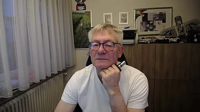 randyandy67 online show from October 25, 6:10 am