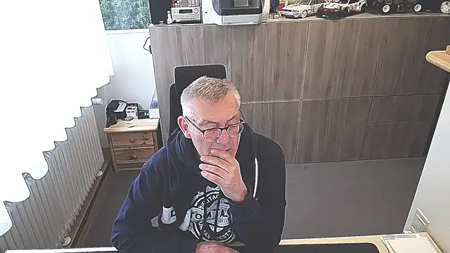 randyandy67 online show from March 13, 7:48 am