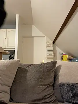 Snapshot of Saphyra_Secret chatting on February 13, 5:31 pm Saphyra Secret online show from February 13, 5:31 pm