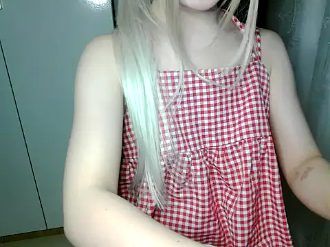 Annabelle-e online show from March 23, 3:38 pm