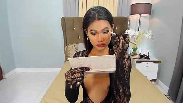 1HotAsianTS online show from December 2, 4:07 am