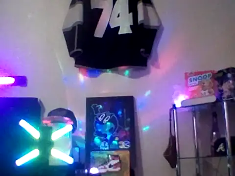 Snapshot of OchreTango466 chatting on October 18, 12:17 pm OchreTango466 online show from October 18, 12:17 pm